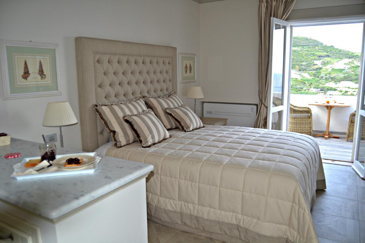 Maridea Casa Vacanza- Le Alcove Sul Mare Suites ポンツァ エクステリア 写真
