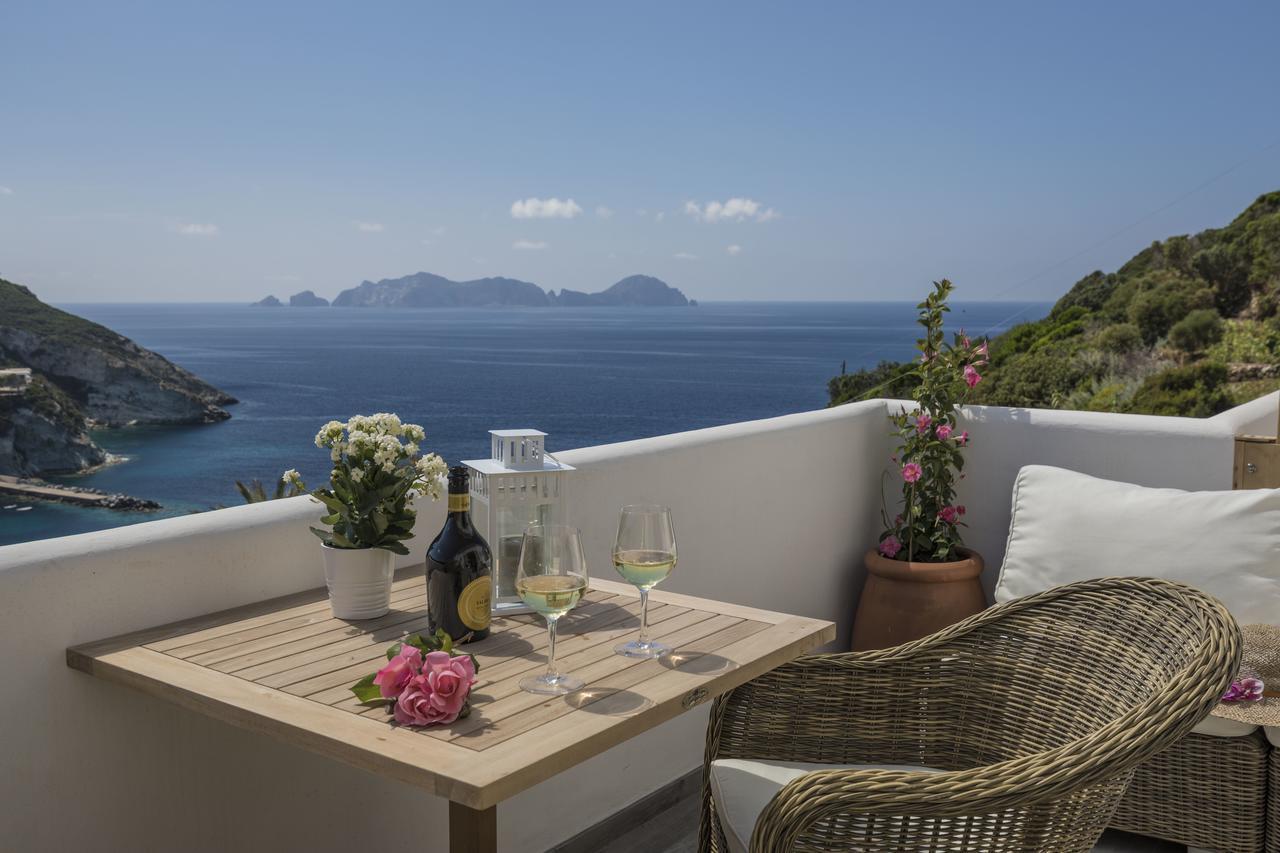 Maridea Casa Vacanza- Le Alcove Sul Mare Suites ポンツァ エクステリア 写真
