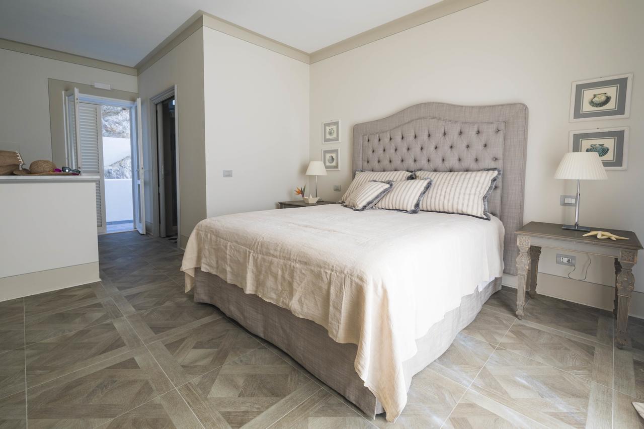 Maridea Casa Vacanza- Le Alcove Sul Mare Suites ポンツァ エクステリア 写真